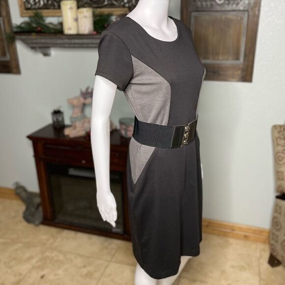 Roulette Black Gray Colorblock Side Panels Short Cap Sleeves Belted Dress Size 4 - Picture 15 of 15